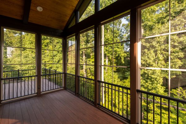 Cost of Enclosed Porch Construction in Redwood City