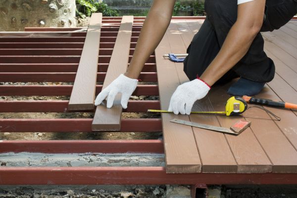 Cost of Custom Deck Installation in Redwood City